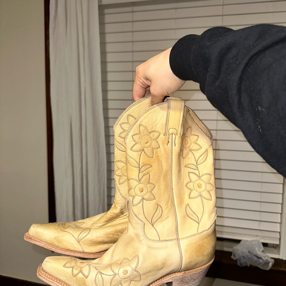 Justin Floral Western Boots